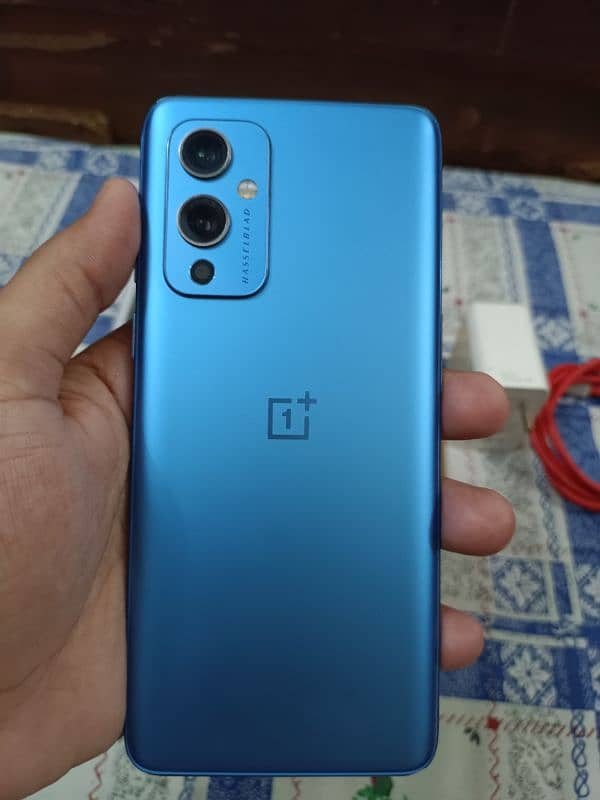 OnePlus 9 12/256gb With Charger 1