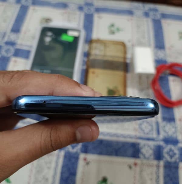 OnePlus 9 12/256gb With Charger 5