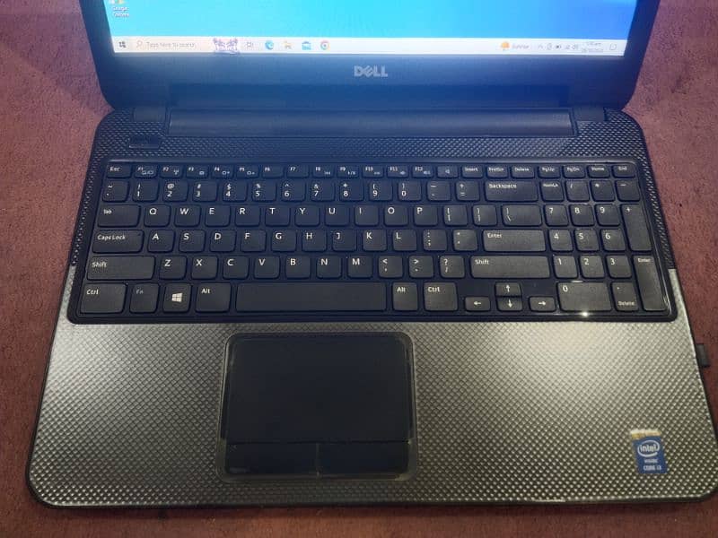 dell Inspiron 3000 0