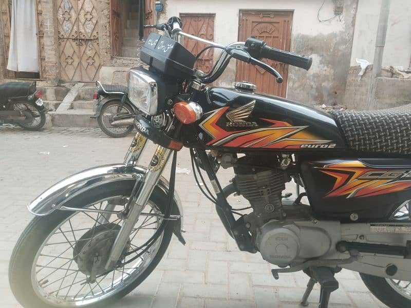 Honda 125 21 Model like new 3