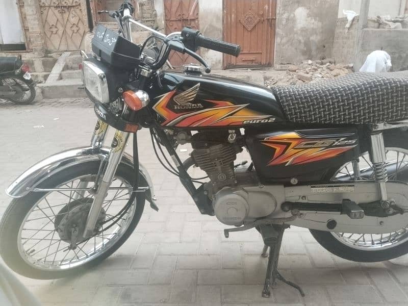 Honda 125 21 Model like new 5