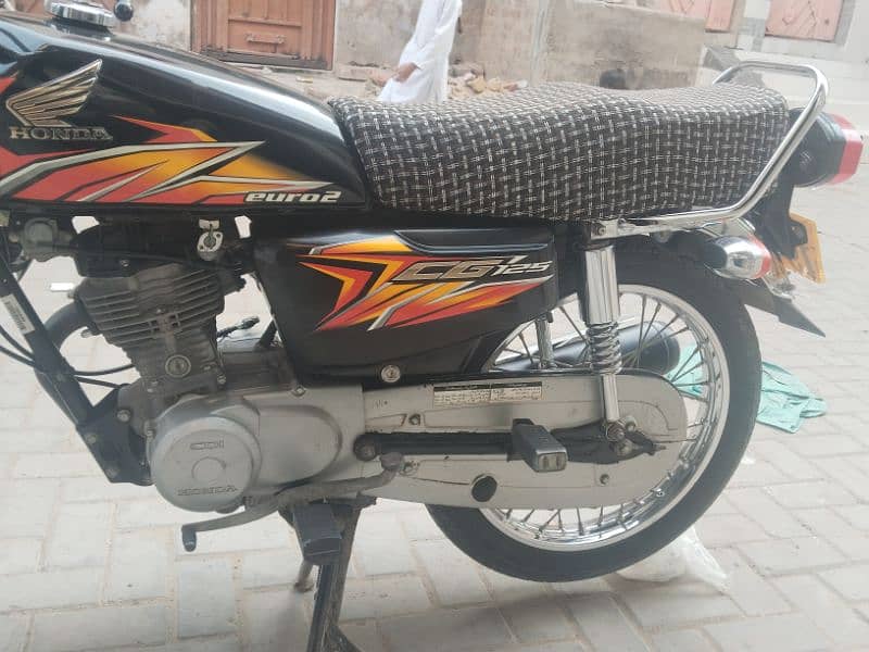 Honda 125 21 Model like new 6