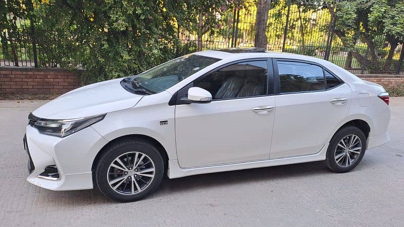 Toyota Corolla Altis 2021 Special Edition Sunroof automatic 8