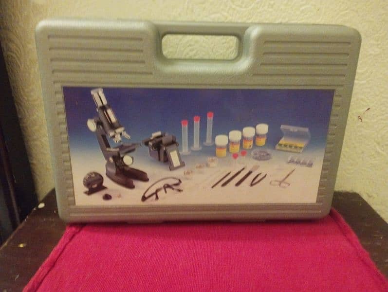 Microscope set with brand new condition 4