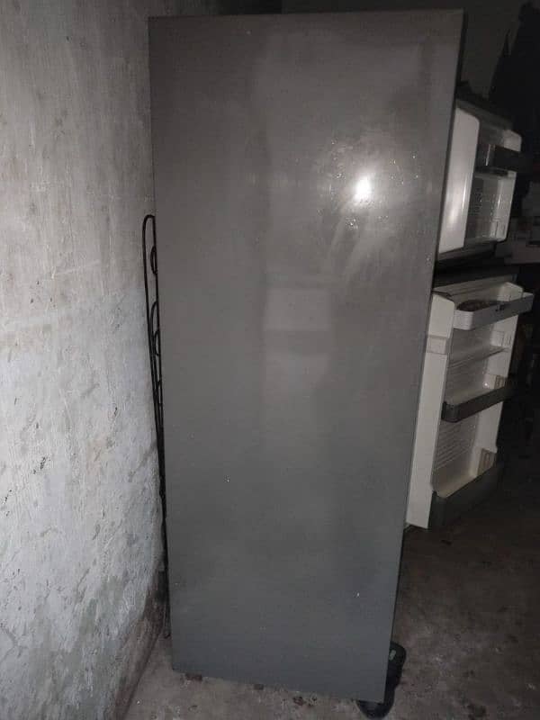 Dawlance medium fridge 2