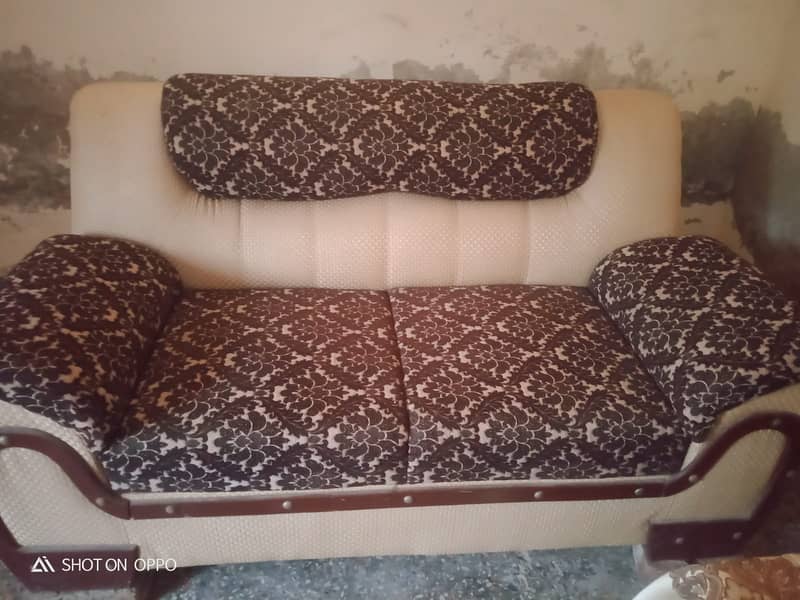 Sofa set 0