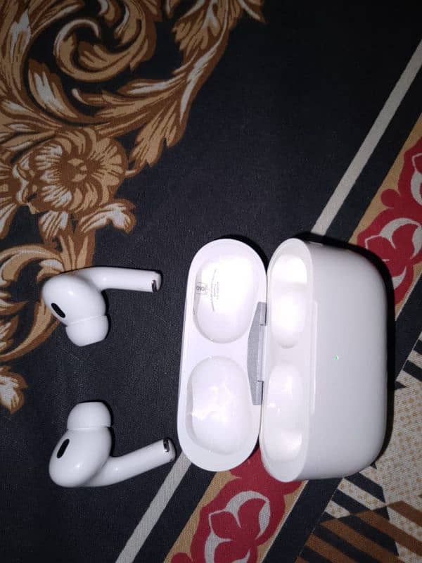 Apple AirPods Pro (2nd generation) 5