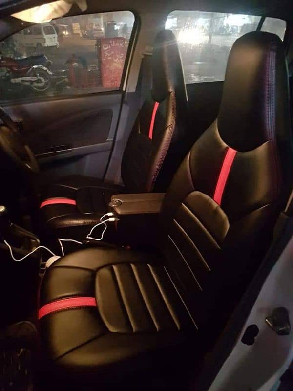 all cars seats poshish available 1