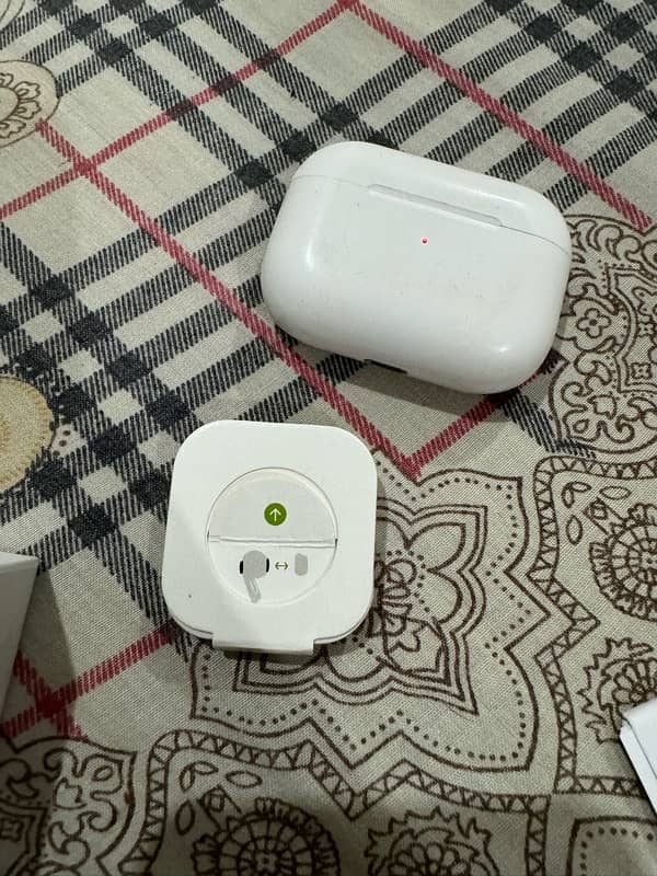 Airpods pro for sale with box original uk model 1