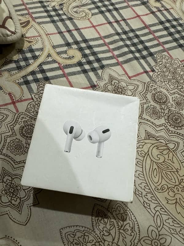 Airpods pro for sale with box original uk model 5