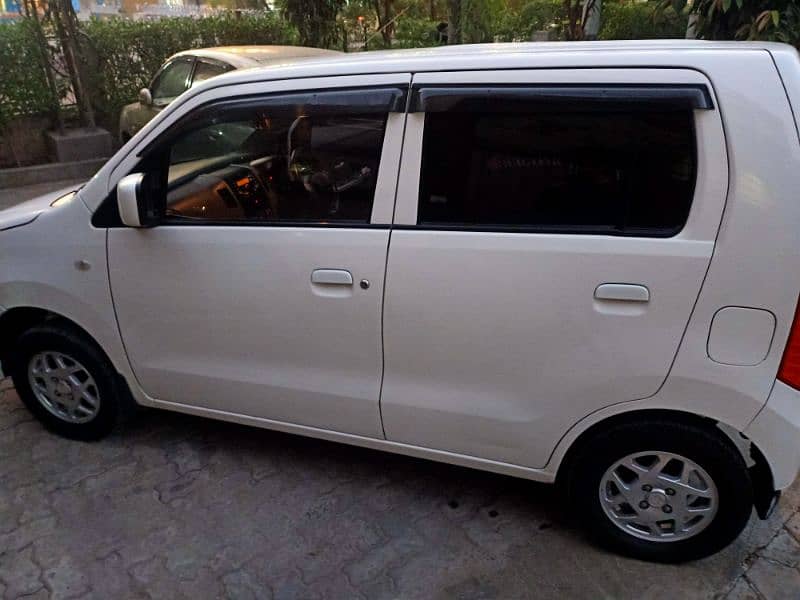 Suzuki Wagon R 2018 11