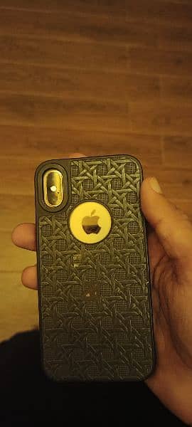 Iphone xs 512GB non pta. . . Line On Panel 0