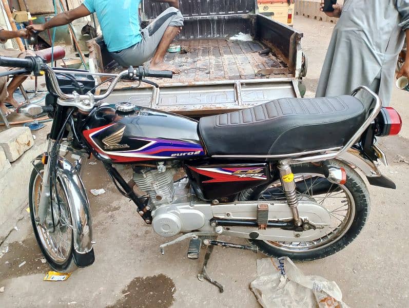 sealed genuine  Honda 125 like new 1