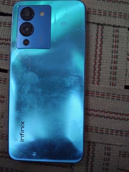 Infinix note 12 8,128 box charger sath h saf condition. 4