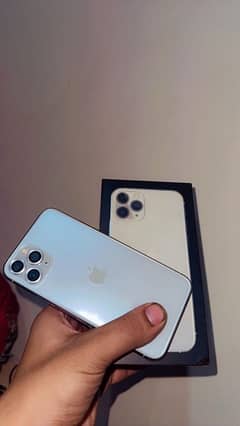 Iphone 11 pro mint condition sim working