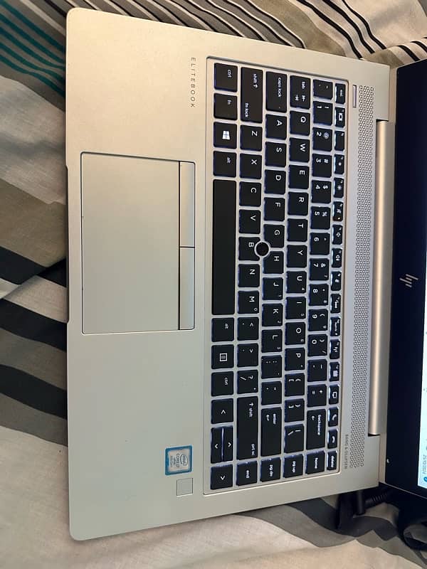 HP ELITEBOOK 840 G6 3