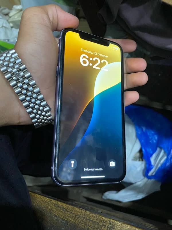 Iphone 11 (128GB) 7