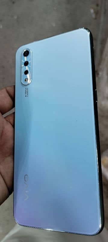 VIVO S1 2