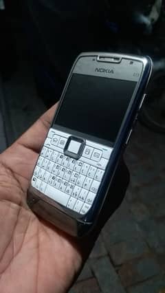 Nokia Symbian E71