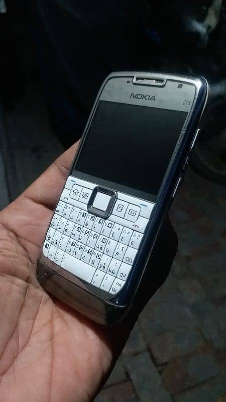 Nokia Symbian E71 0