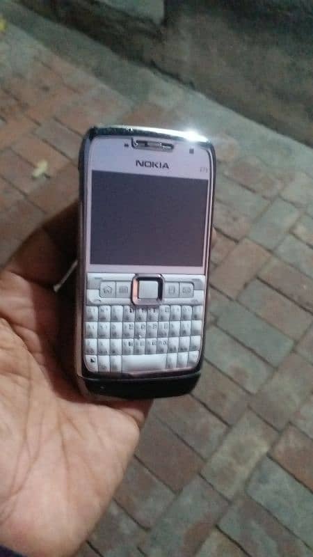 Nokia Symbian E71 2