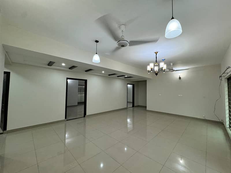 Brand New 10 Marla Apartment 2nd Floor With Gas Is Available For Sale In Askari 10 24