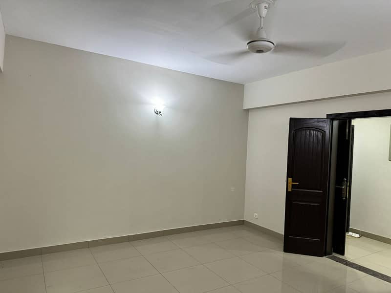 Brand New 10 Marla Apartment 2nd Floor With Gas Is Available For Sale In Askari 10 31