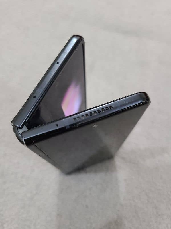 samsung galaxy z fold3 iPhone oneplus oppo vivo sony 10