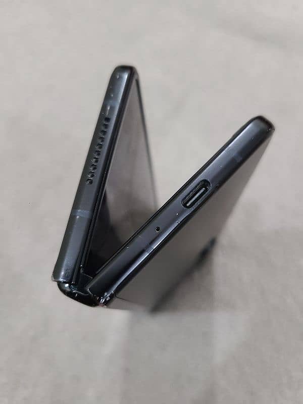 samsung galaxy z fold3 iPhone oneplus oppo vivo sony 11