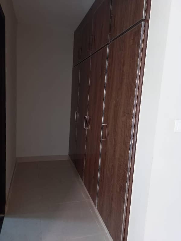 14 Marla Apartment Is Available For Rent In Askari 10 Sector F At Super Hot Location The Apartment Has Proper 4 Bedrooms With Attached Washrooms 15