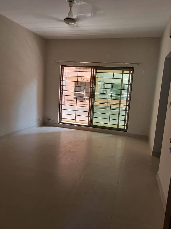 14 Marla Apartment Is Available For Rent In Askari 10 Sector F At Super Hot Location The Apartment Has Proper 4 Bedrooms With Attached Washrooms 17