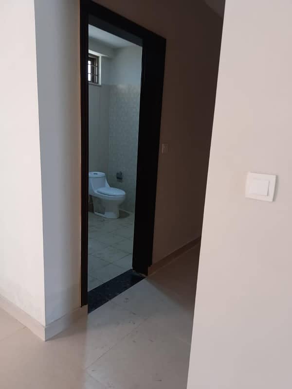 14 Marla Apartment Is Available For Rent In Askari 10 Sector F At Super Hot Location The Apartment Has Proper 4 Bedrooms With Attached Washrooms 18