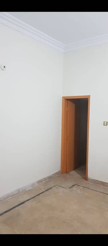 2 bed dd portion available for rent in north Karachi 6