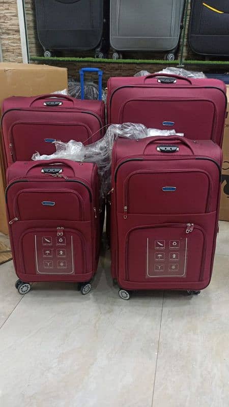 Luggage/trolley Bag's 0