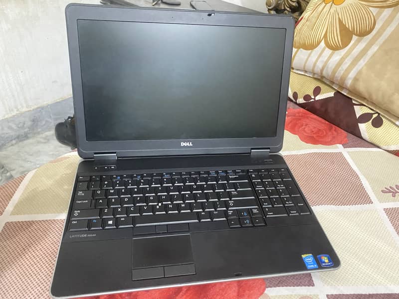 Dell laptop E6540 i5 4th generation 1