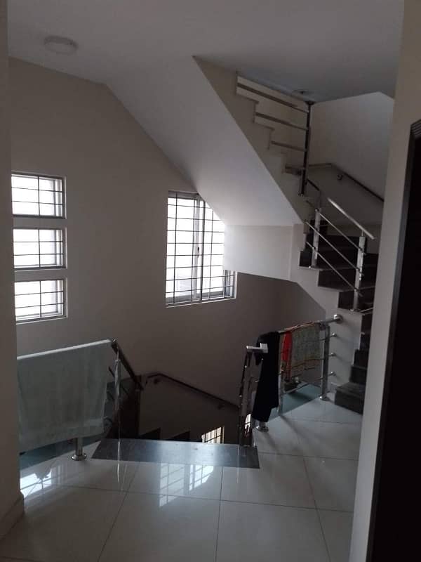 1 kanal upper portion for rent 13