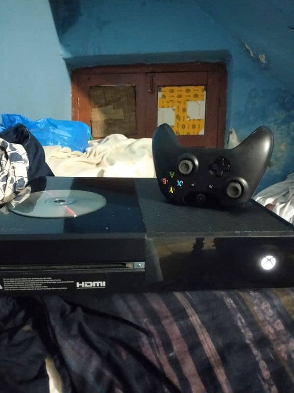 Xbox one 500gb hard 1 controller 1