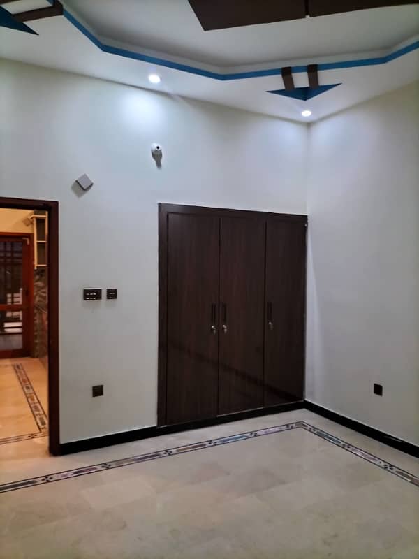 120 sq yards brand new portion for rent in Malik society 0