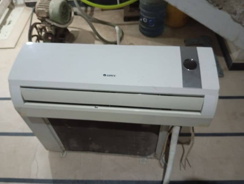 gree AC for sell 2