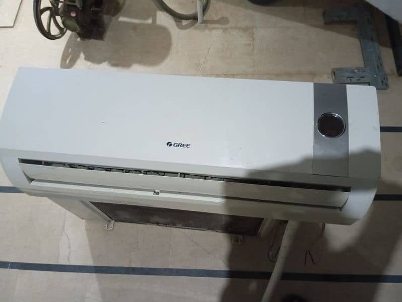 gree AC for sell 4