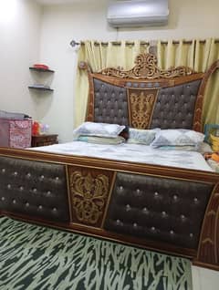 Double king size bed with Dressing table and 2 side tables 0