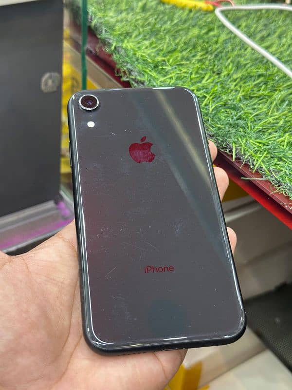 iphone xr 128 sim working 0