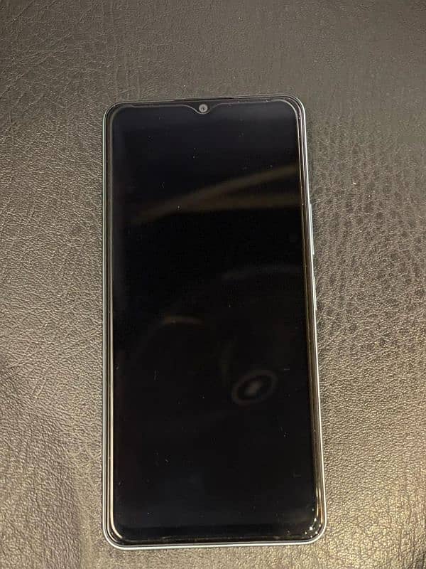 Vivo Y27 6/128 with warranty 8