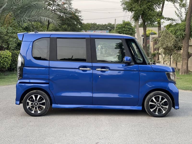 Honda N Box Custom-Blue 2020 8