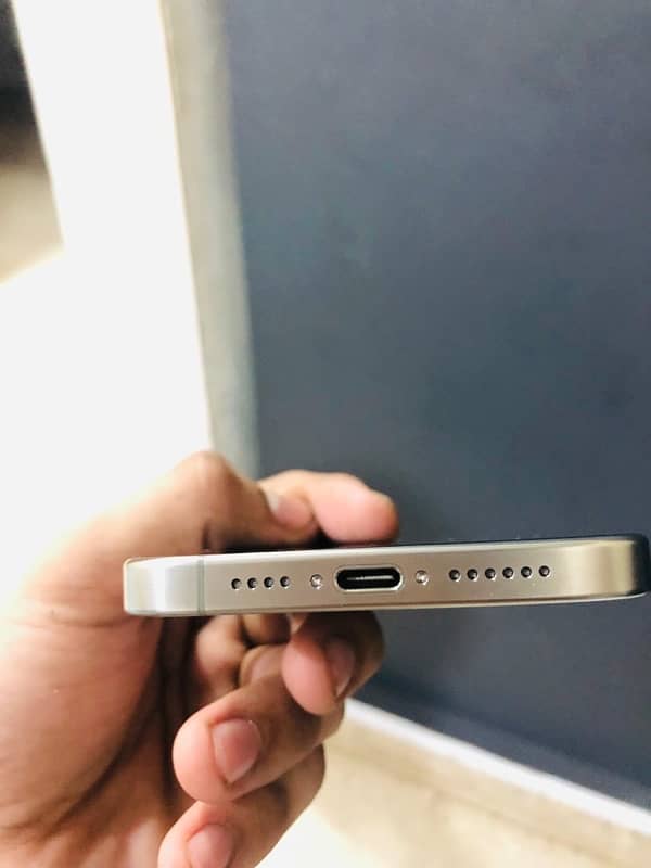 IPHONE 15 PRO MAX 256gb NON PTA JV (OPEN BOX) 5