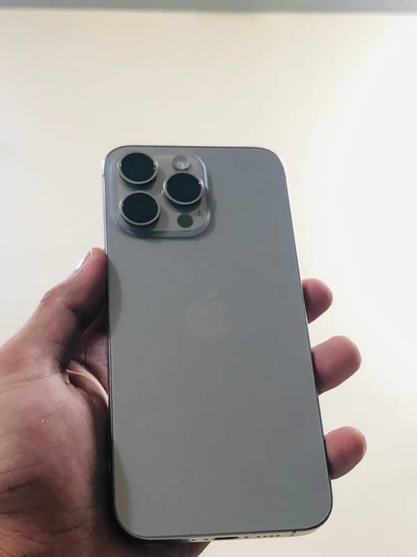 IPHONE 15 PRO MAX 256gb NON PTA JV (OPEN BOX) 11