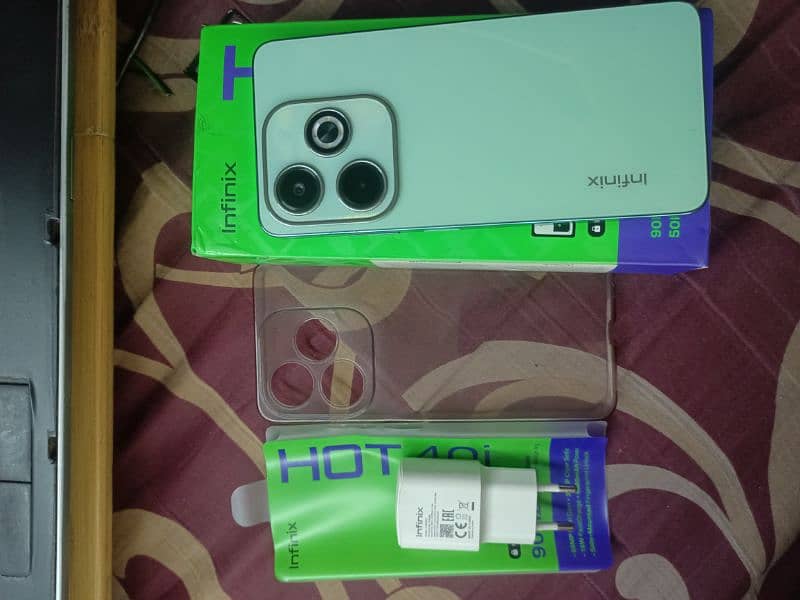 Infinix Hot 40 i 6