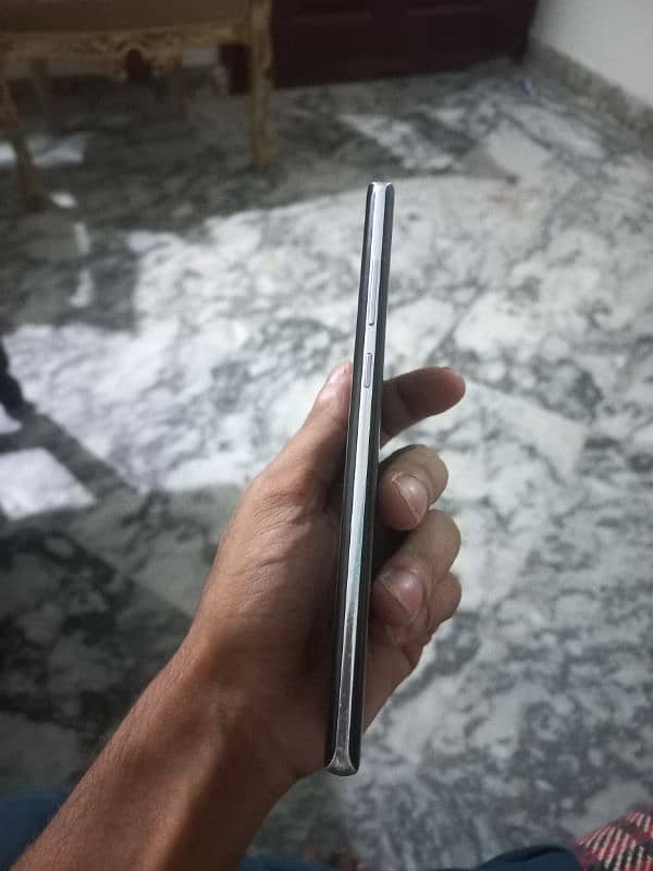 Samsung galaxy note 8 black colour 6/64 condition 10/8.5 11