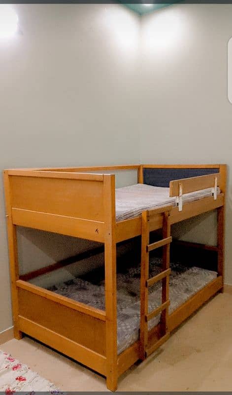 urgent sale karna hai double bed hai 2