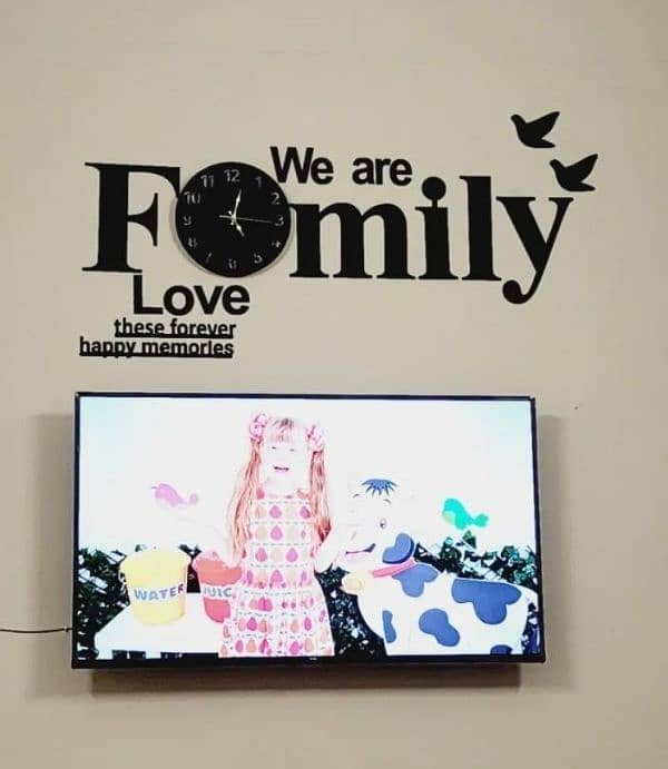 big family wooden wall clock 4